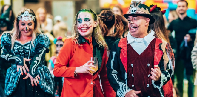  Celebre o Halloween em  ...