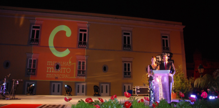 Apresentação_Sofia Cerveira e Ricardo Carriço Apresentação_Sofia Cerveira e Ricardo Carriço