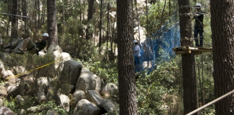 Pedra Amarela Campo Base