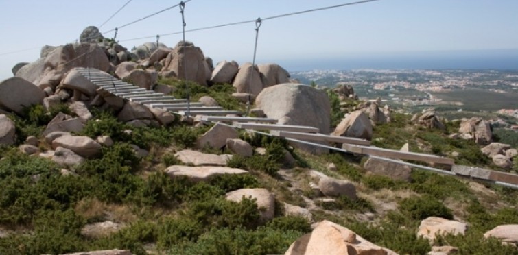 Pedra Amarela Campo Base