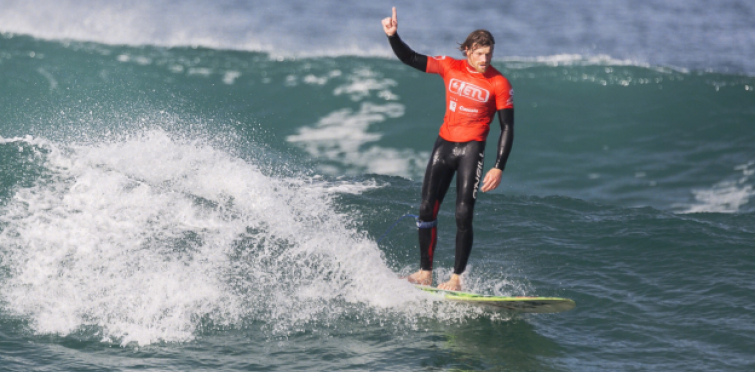 Estoril Surf Festival 2012 - Campeonato Europeu de Longboard - Ben Skinne foto Miguel Cachapa