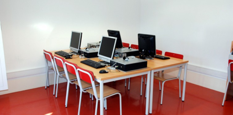 Biblioteca da Escola de Alvide