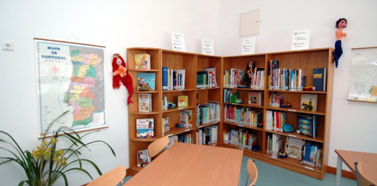 Biblioteca da Escola de Trajouce