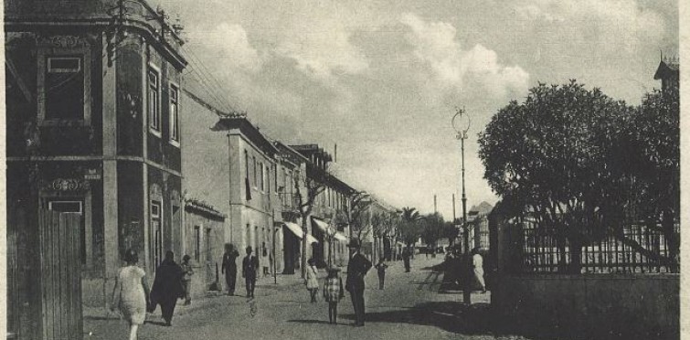 Rua 5 de outubro, em Carcavelos, c. 1920 | Coleção José Santos Fernandes – Arquivo Histórico Municipal