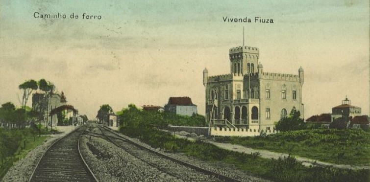 Vivenda Fiúza, junto à estação de caminho-de-ferro | Coleção José Santos Fernandes – Arquivo Histórico Municipal