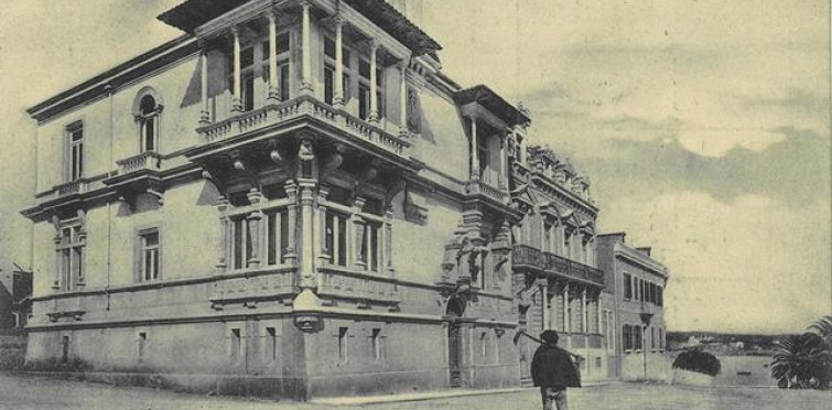 Casa Trindade Baptista, em Cascais, c. 1900 | Coleção Municipal de Bilhetes-postais Ilustrados – Arquivo Histórico Municipal