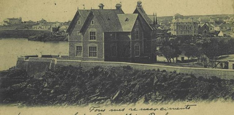 Casa dos Duques de Palmela, em Cascais, c. 1900 | Coleção Municipal de Bilhetes-postais Ilustrados – Arquivo Histórico Municipal
