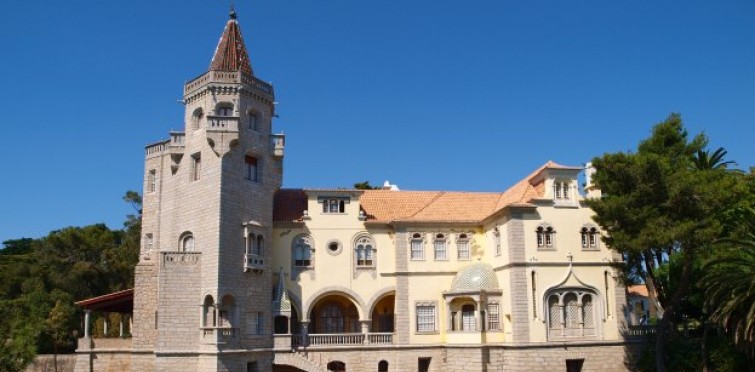 Cultura | Museu Condes de Castro Guimarães - exterior