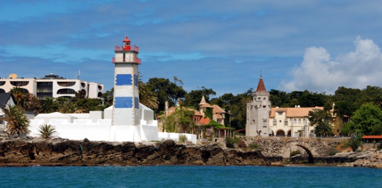 Santa Marta Lighthouse Museum and Condes de Castro Guimarães Museum-Library