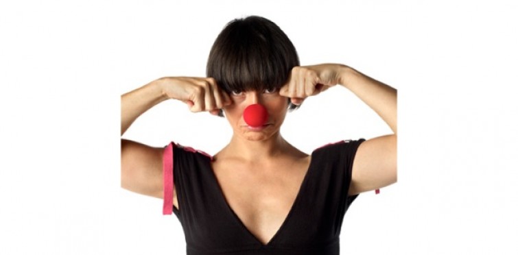 Para ajudar, basta ligar 760 305 505 Manuela Azevedo