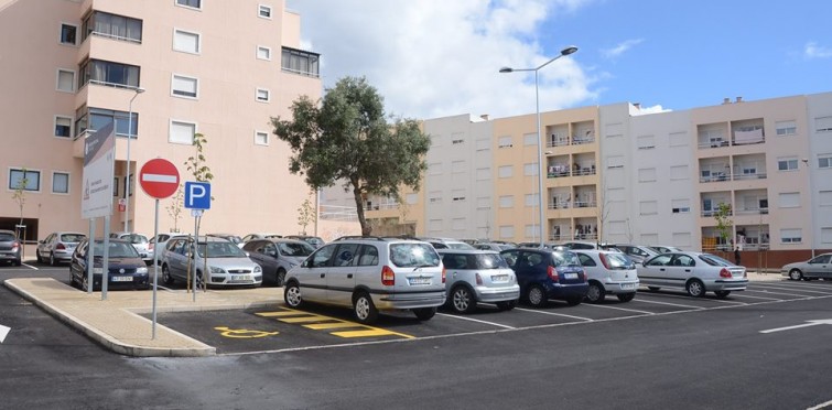 A Rebelva, Carcavelos, tem agora mais 70 lugares de estacionamento, por solicitação os moradores.