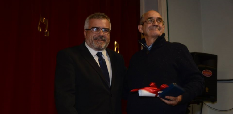 José Batalha - Medalha de Mérito - Serviços Distintos, entregue por Rui Costa, presidente da Junta de Freguesia de Alcabideche