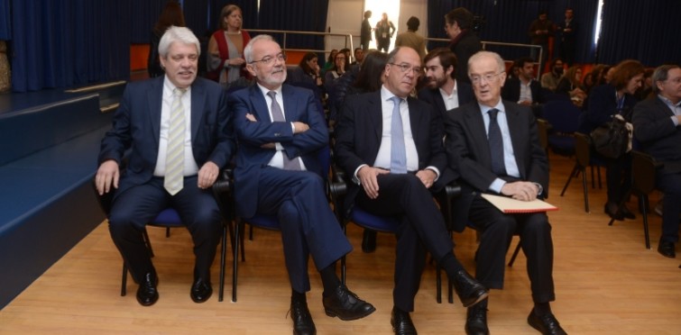 O presidente da Fundação "O Século", Emanuel Martins; o presidente da Fundação Millennium BCP, Fernando Nogueira; o presidente da Câmara de Cascais, Carlos Carreiras e o antigo Presidente da República, Jorge Sampaio  