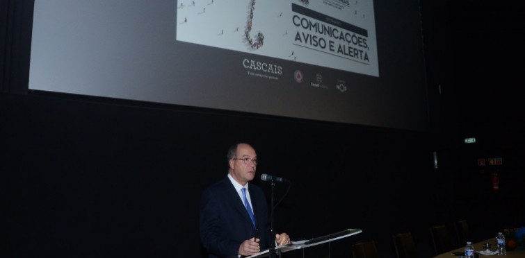 Presidente da Câmara de Cascais, Carlos Carreiras, na sessão de abertura do seminário 