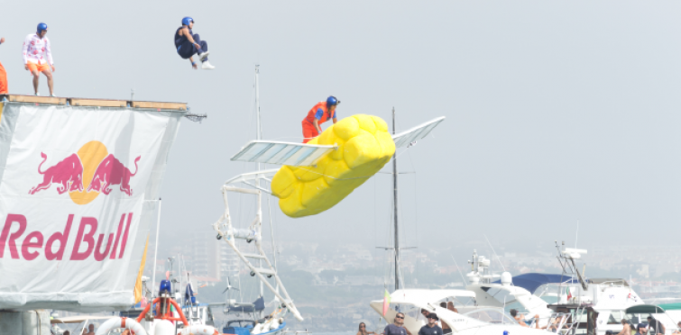 Redbull Flugtag - O Dia das Asas | Baía de Cascais 