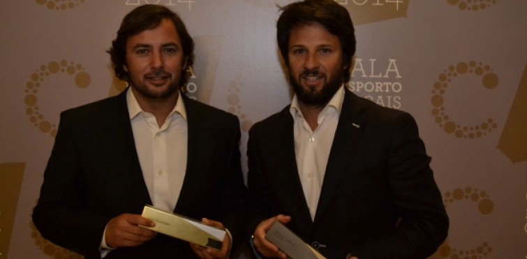 ATLETA MASCULINO - Treinadores David Raimundo e Nuno Telmo, em representação de Vasco Ribeiro | Surf, Surfing Clube da Costa do Sol