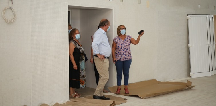 Visita à obra dos balneários da piscina da Cercica