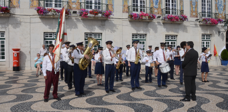 Bandas do concelho convergem para a Praça 5 de Outubro