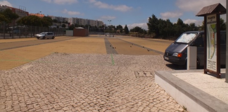 OP05 - Cobertura da zona alimentar da Feira de Levante do Mercado de Tires