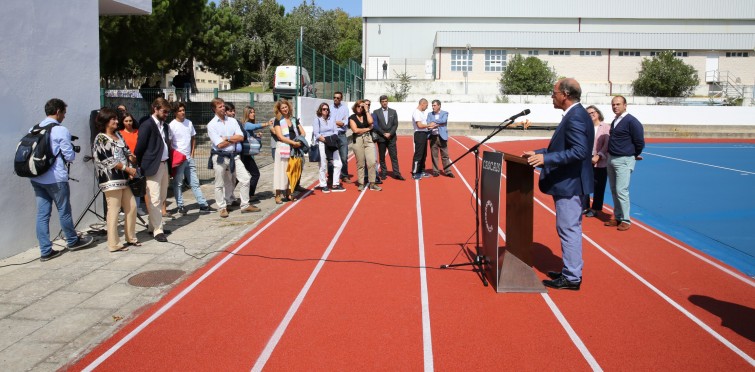 Escola Secundária Fernando Lopes Graça