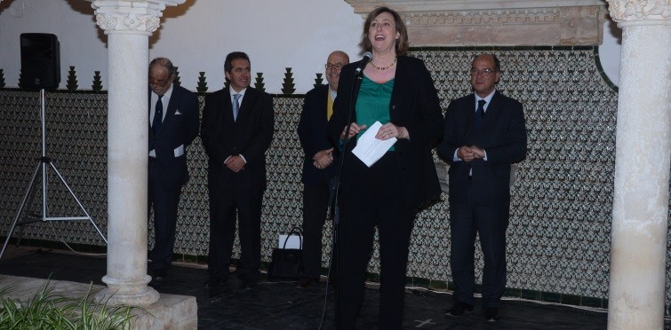 Embaixadora da irlandesa, Orla Tunney durante a cerimónia