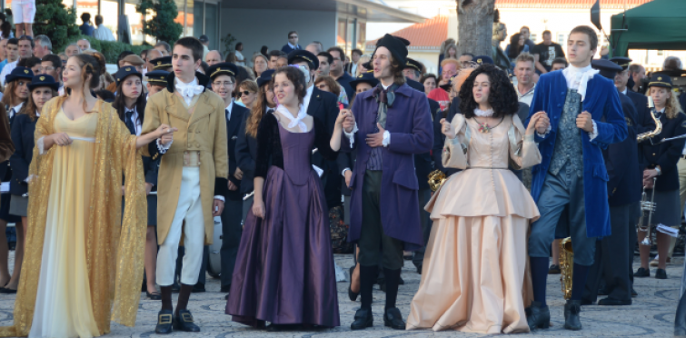 Animação de rua - Cavalaria da GNR na Praça 5 de Outubro