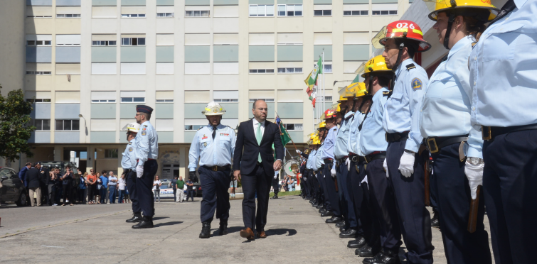 Bombeiros Voluntários de Carcavelos e S. D. Rana