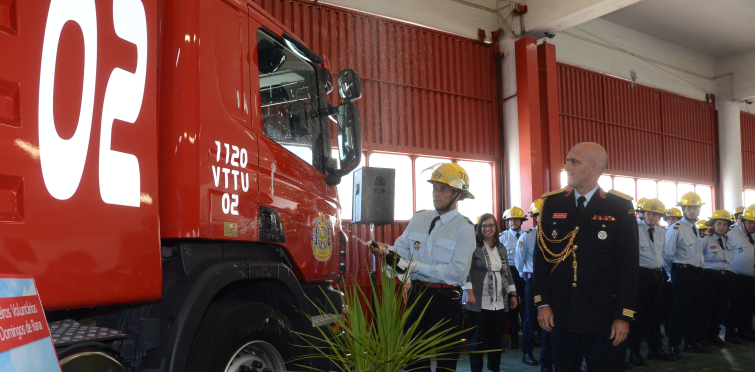 Bombeiros Voluntários de Carcavelos e S. D. Rana