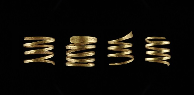 Conjunto de anéis de ouro em espiral | Gruta I de S. Pedro do Estoril Conjunto de anéis de ouro em espiral | Gruta I de S. Pedro do Estoril