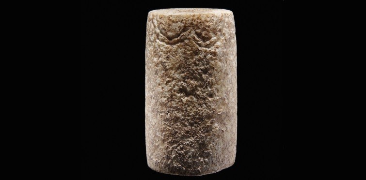 Ídolo cilíndrico de calcário | Gruta II de Alapraia