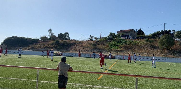 Campo de futebol de Talaide