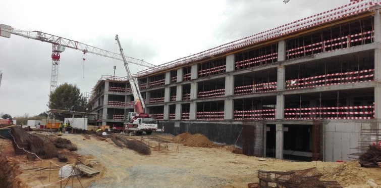 Estrutura do edifício das residências para estudantes (Dez.2016)