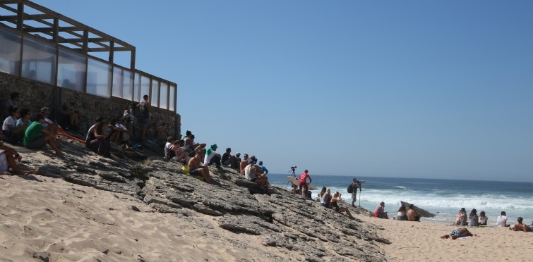 Praia do Guincho, público aderiu ao espetáculo do surf