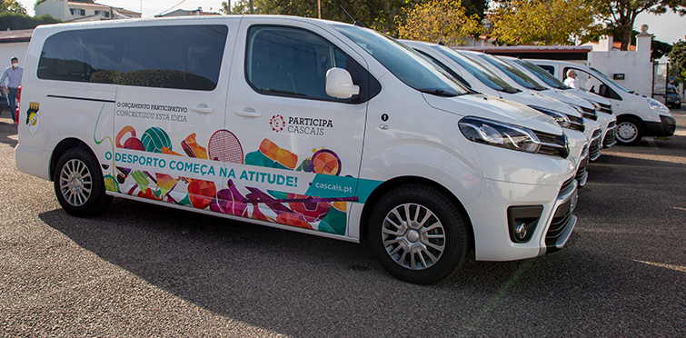 Quatro carrinhas de transporte de atletas para o Grupo Desportivo e Recreativo das Fontainhas de Cascais Quatro carrinhas de transporte de atletas para o Grupo Desportivo e Recreativo das Fontainhas de Cascais
