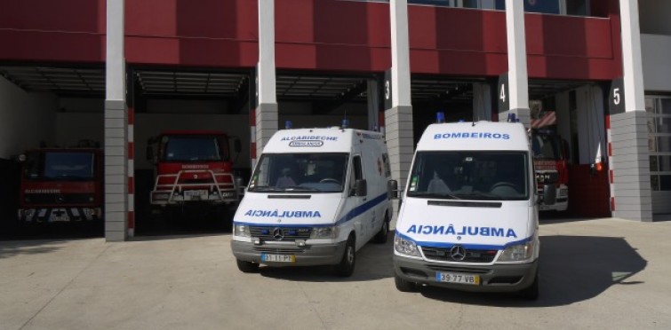 OP17 | Aquisição de duas ambulâncias de suporte básico de vida para a corporação de Bombeiros Voluntários de Alcabideche 