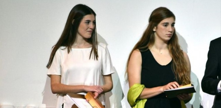 Madalena Pinheiro de Almeida Alves do Colégio Amor de Deus e Isabel Garcia dos Santos Jorge do Agrupamento de Escolas S.João do Estoril - Prémio de Valor