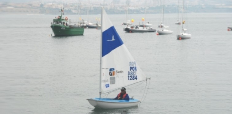 Vela adaptada em Cascais