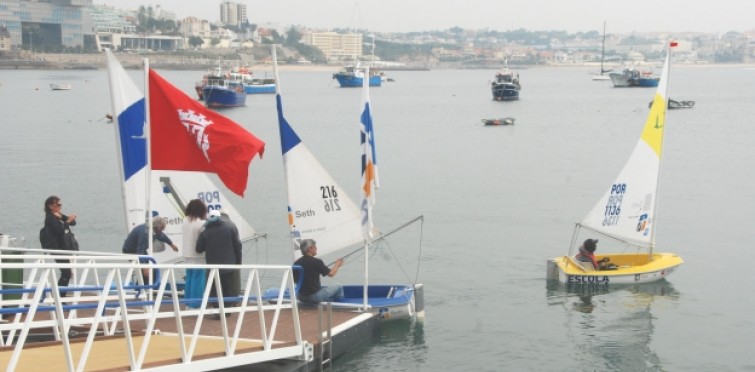 Novo pontão para a prática de vela adaptada em Cascais