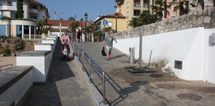 Rampa de acesso à praia Rampa de acesso à praia