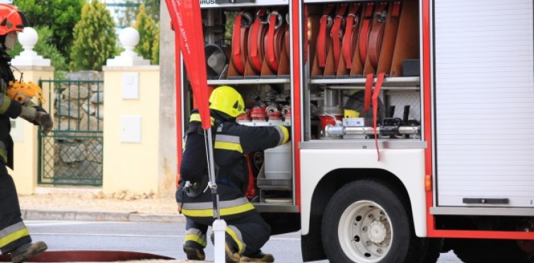 Simulacro de incidente no posto de abastecimento de combustiveis no Estoril, no dia 19 de abril 2012. Simulacro de incidente no posto de abastecimento de combustiveis no Estoril, no dia 19 de abril 2012.