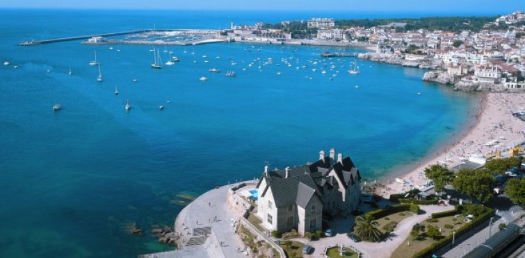 Vistas aéreas | Entrada em Cascais