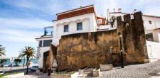 Troço da antiga muralha do Castelo de Cascais