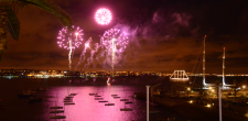 Fogo de artifício junto à Baía de Cascais