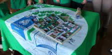 O livro e o pergaminho feito pelas escolas onde estão registadas as recomendações ao municipio para promoção de uma melhor mobilidade sustentável
