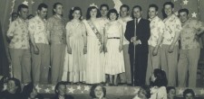 Noite Azul, na sede da Troupe União 1.º de Dezembro Caparidense. Ao centro, a Rainha do Baile, 1953 [PT/CMCSC-AHMCSC/AASS/TUDC/008/013]